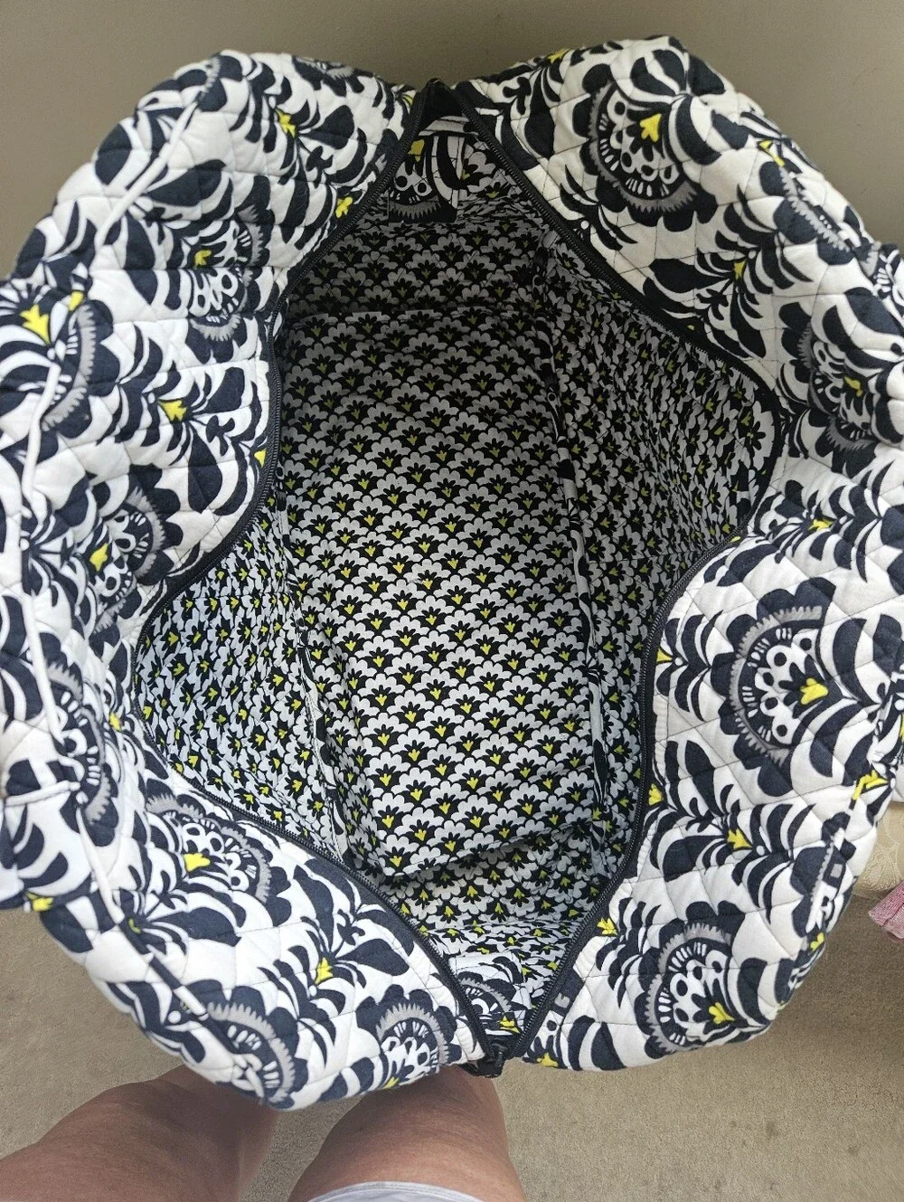 Vera Bradley Weekender Black & White Patterned Quilted Shoulder Bag